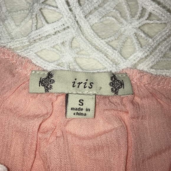 ✅HOST Pick✅ Iris Los Angeles Top, Size Small - Picture 4 of 5